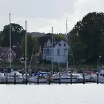 Wohnen Am Seglerhafen Mit Traveblick Im Kontorhaus Viele Extras * Λίμπεκ
