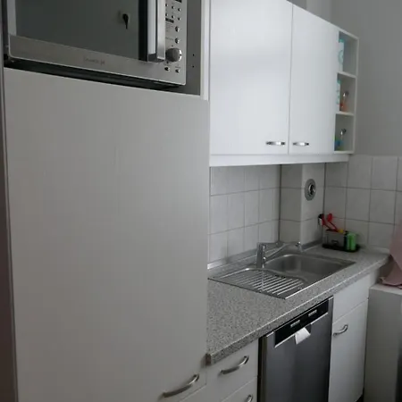 Wohnen Am Seglerhafen Mit Traveblick Im Kontorhaus Viele Extras * Lubeka