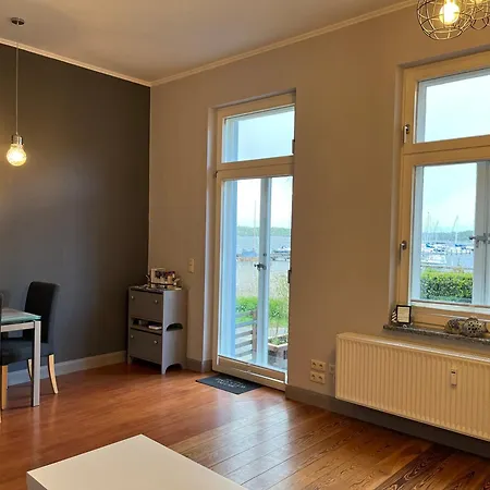 Apartament Wohnen Am Seglerhafen Mit Traveblick Im Kontorhaus Viele Extras