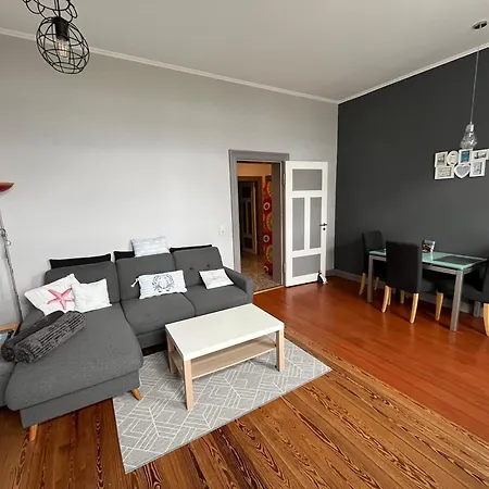 Wohnen Am Seglerhafen Mit Traveblick Im Kontorhaus Viele Extras * Lübeck