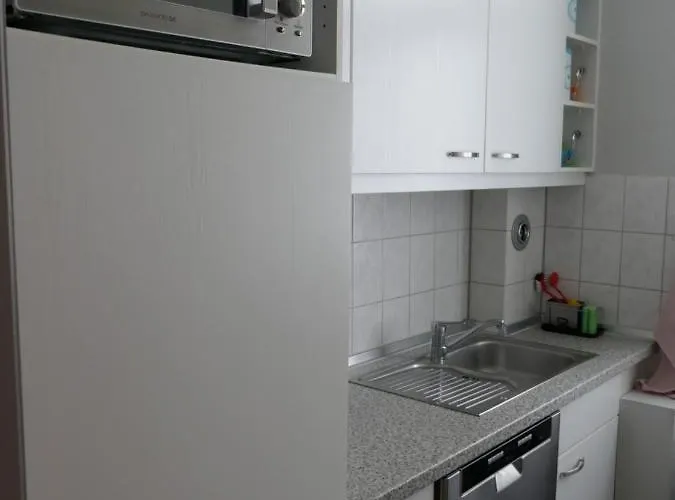 Wohnen Am Seglerhafen Mit Traveblick Im Kontorhaus Viele Extras * Lübeck