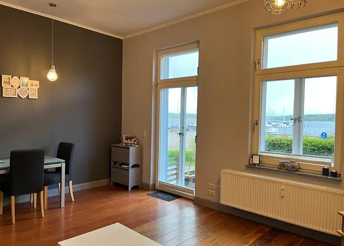 Apartamento Wohnen Am Seglerhafen Mit Traveblick Im Kontorhaus Viele Extras